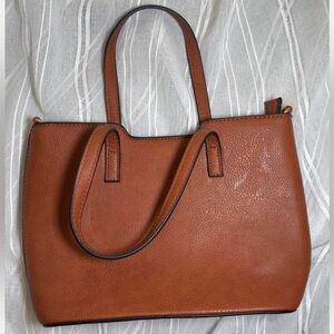 Elegant Brown Leather Tote Bag